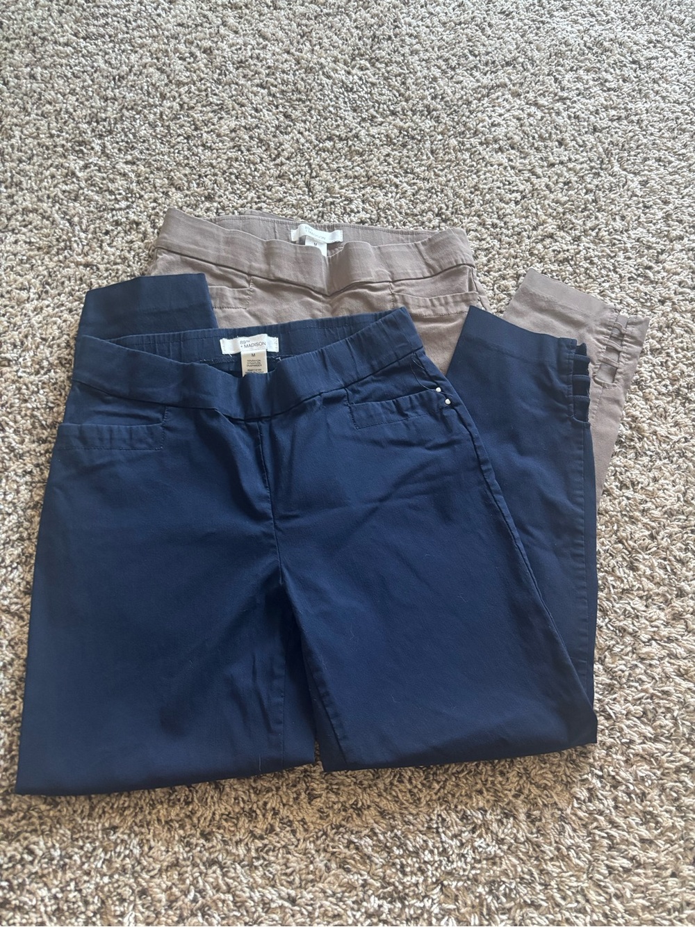 89th & Madison Pull-On Pants in Navy and Taupe